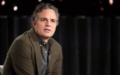 Mark Ruffalo apparaît au panel "I Know This Much is True" lors de la tournée de presse hivernale HBO TCA 2020 au Langham Huntington, le mercredi 15 janvier 2020 à Pasadena, en Californie (Crédit : Willy Sanjuan / Invision / AP)