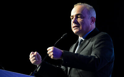 Le ministre de l'Energie, Yuval Steinitz, s'exprime lors d'une conférence à Tel Aviv, le 27 février 2019. (Flash90)