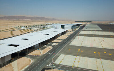 Vue du nouvel aéroport Ramon avant son ouverture, à Timna, près d'Eilat, dans le sud d'Israël, le 18 octobre 2019. (Crédit : Moshe Shaï/Flash90)