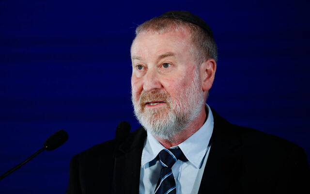 Le procureur général, Avichai Mandelblit, s'exprime lors de la 17e conférence annuelle de Jérusalem du groupe 'Besheva', le 24 février 2020. (Crédit : Olivier Fitoussi/ Flash90) Le procureur général, Avichai Mandelblit, s'exprime lors de la 17e conférence annuelle de Jérusalem du groupe 'Besheva', le 24 février 2020. (Crédit : Olivier Fitoussi/ Flash90)