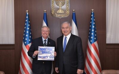 Benjamin Netanyahu et Lindsey Graham, le 31 mai 2021, à Jérusalem (Crédit : Kobi Gideon/GPO)