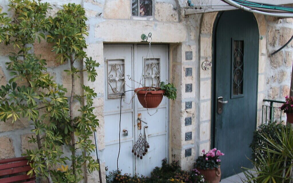 La maison Meyuhas construite aux environs de 1973 dans la Cité de David, à Jérusalem. (Crédit : Shmuel Bar-Am)