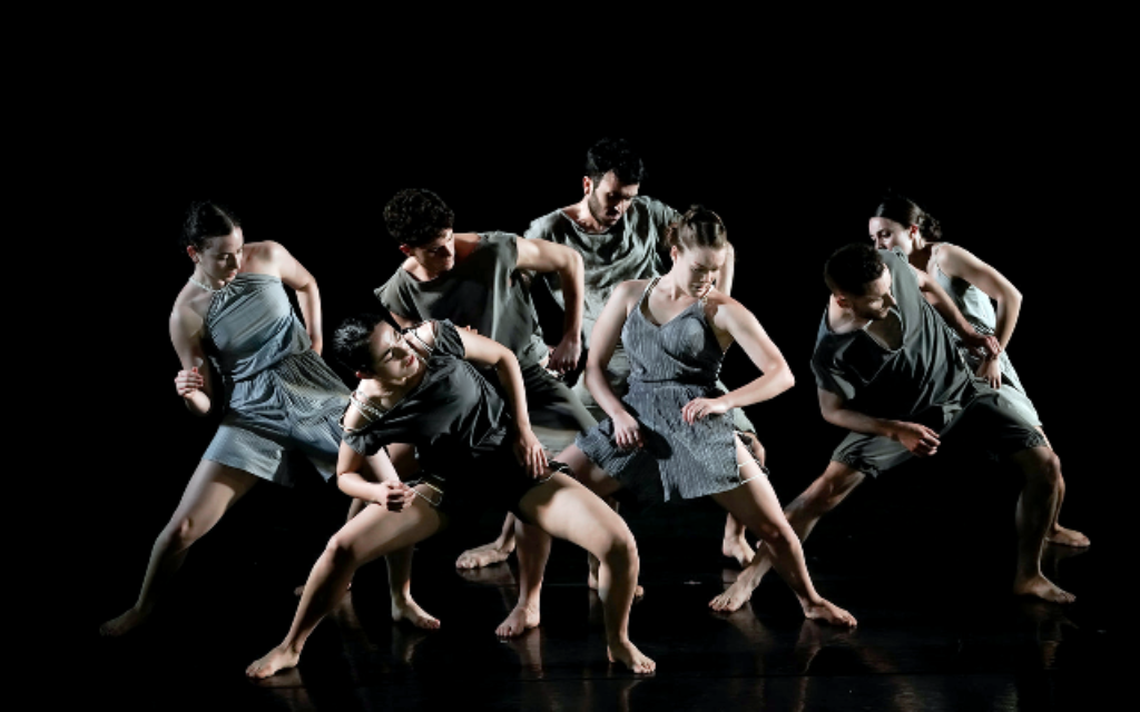 "ON", d' Adi Salant pour la compagnie de danse Fresco dont la première aura lieu le 11 mai 2021 à Tel Aviv. (Autorisation : Efrat Mazor) "ON", d' Adi Salant pour la compagnie de danse Fresco dont la première aura lieu le 11 mai 2021 à Tel Aviv. (Autorisation : Efrat Mazor)