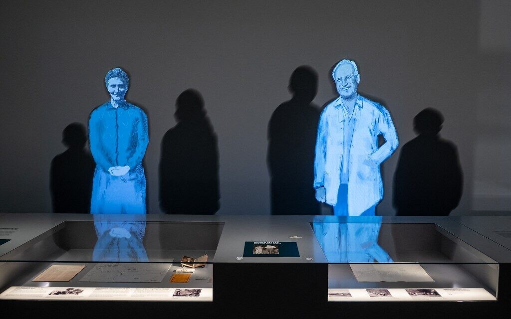 L'exposition du musée des déplacements et des expulsions de Berlin, le 21 juin 2021. (Crédit : Bernd von Jutrczenka / POOL / AFP) L'exposition du musée des déplacements et des expulsions de Berlin, le 21 juin 2021. (Crédit : Bernd von Jutrczenka / POOL / AFP)