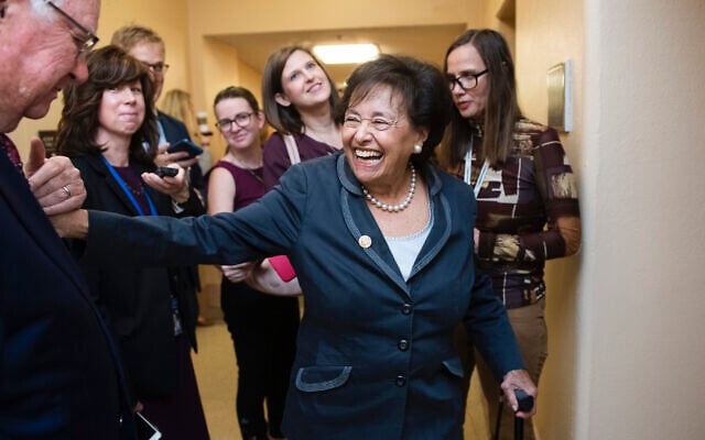 Le représentante Nita Lowey au Capitole, le 16 octobre 2019. (Crédit : Tom Williams/CQ-Roll Call, Inc via Getty Images via JTA) Le représentante Nita Lowey au Capitole, le 16 octobre 2019. (Crédit : Tom Williams/CQ-Roll Call, Inc via Getty Images via JTA)