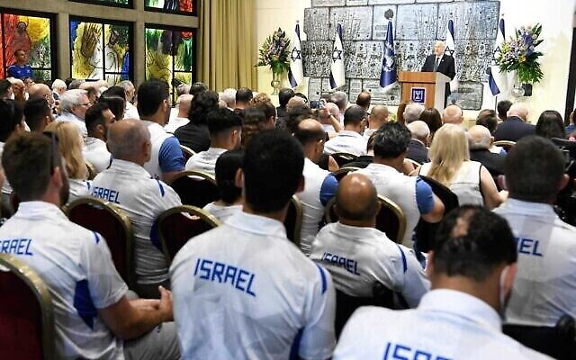 Le président Reuven Rivlin rencontre les équipes olympiques et paralympiques israéliennes le 23 juin 2021 (Amos Ben Gershom/GPO).