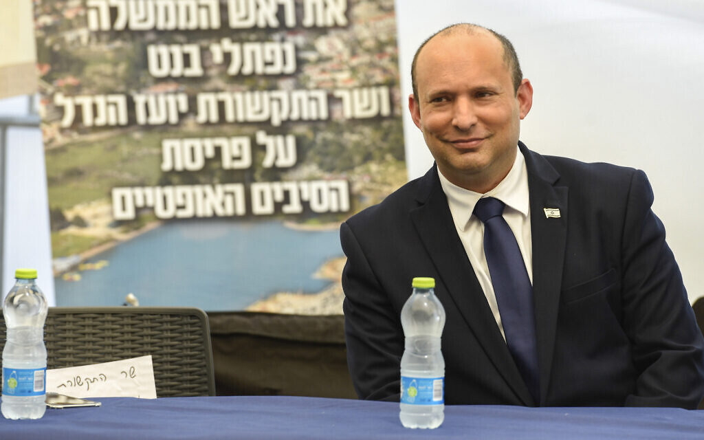 Le Premier ministre Naftali Bennett à Maalot, le 20 juillet 2021. (Crédit :  Rami Shlush/POOL)