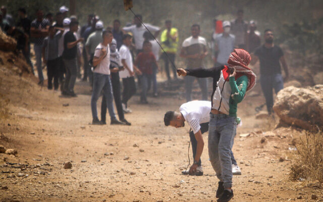 Heurts entre Palestiniens et forces de sécurité israéliennes au nord de la Cisjordanie, le 23 juillet 2021. (Crédit : Nasser Ishtayeh/Flash90)