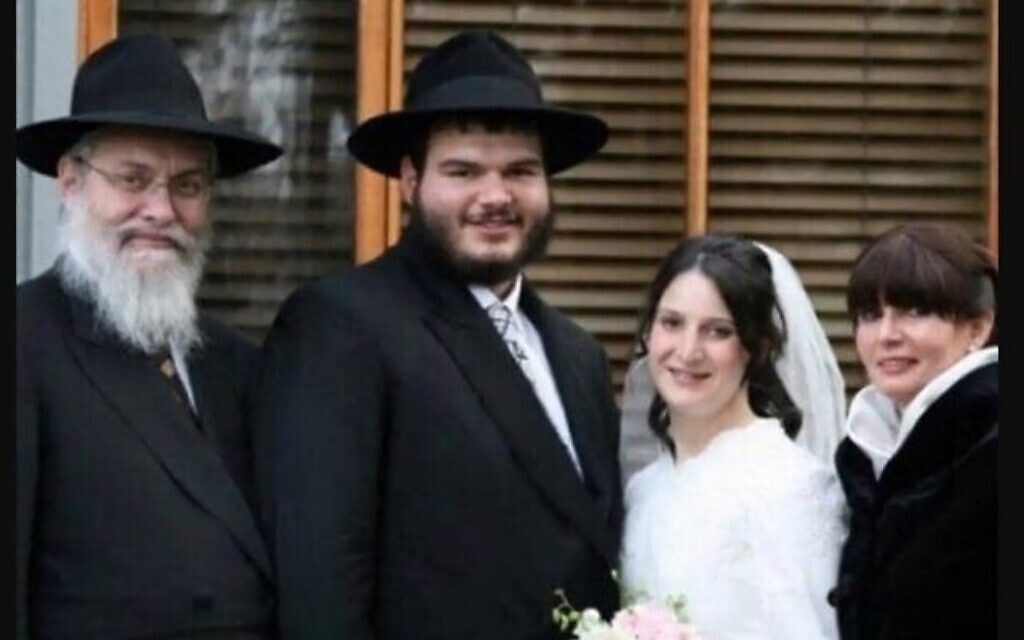 Tzvi Ainsworth, à gauche, et Itty Ainsworth, à droite. (Crédit : Facebook via JTA)
