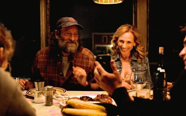 Emilia Jones, Troy Kotsur, Marlee Matlin et Daniel Durant dans CODA. (Autorisation : Apple TV+)