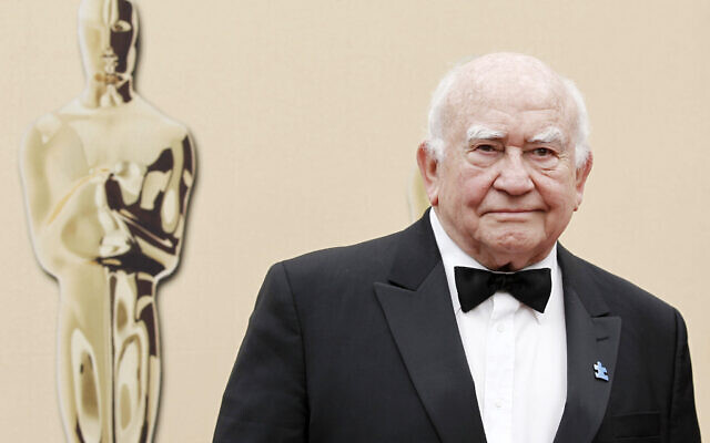 L'acteur Ed Asner arrive à la 82è cérémonie des Oscars à Hollywood, à Los Angeles, le 7 mars 2010. (Crédit : AP Photo/ Matt Sayles, File)