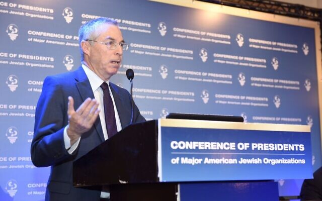 Le général de brigade (de réserve) Michael Herzog, Senior Fellow, The Jewish People Policy Planning Institute lors de la réunion de la Conférence des présidents à Jérusalem, le 15 février 2016 (Crédit : Tamir Hayoun).