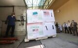 Une cargaison de vaccins en provenance des États-Unis via le mécanisme COVAX arrive en Cisjordanie, le 24 août 2021. (WAFA)