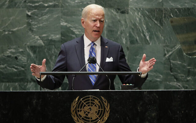 Le président américain Joe Biden lors de la 76e session de l'Assemblée générale des Nations unies au siège de l'ONU à New York, le 21 septembre 2021. (Crédit : Eduardo Munoz/Pool Photo via AP)