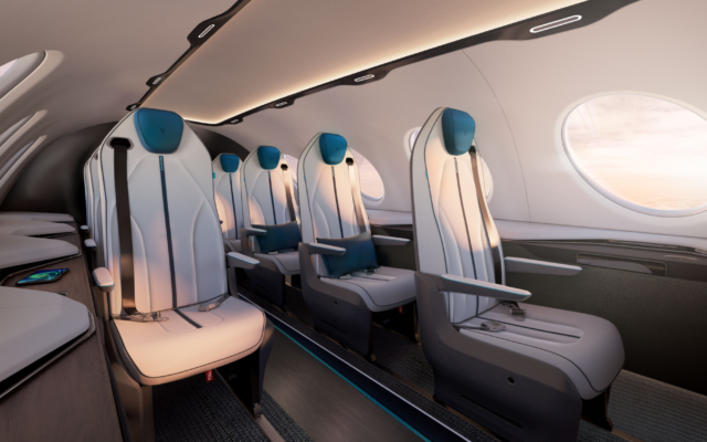 Une représentation de l'intérieur de l'avion 100% électrique Alice à Vannes, le 6 juin 2019. (Crédit :  © Jean-Marie Liot / eviation