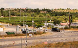 Illustration : Le carrefour du Gush Etzion en Cisjordanie, le 9 juillet 2020. (Crédit :  Gershon Elinson/Flash90)