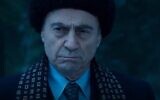 Salim Dau dans le film "Oslo" (Capture d'écran/HBO)