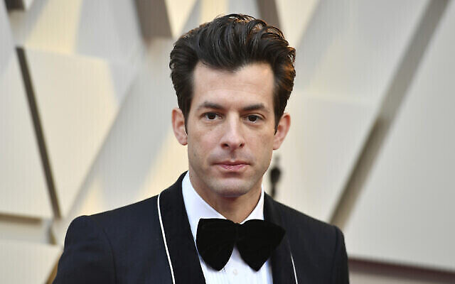 Mark Ronson arrive à la cérémonie des Oscars au Dolby Theatre de Los Angeles, le 24 février 2019. (Photo de Jordan Strauss/Invision/AP) Mark Ronson arrive à la cérémonie des Oscars au Dolby Theatre de Los Angeles, le 24 février 2019. (Photo de Jordan Strauss/Invision/AP)