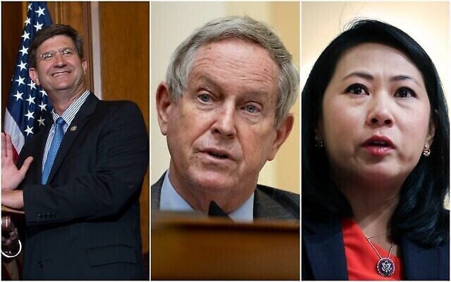 De gauche à droite: les députés Brad Schneider, Joe Wilson and Stephanie Murphy. (Composite / AP)