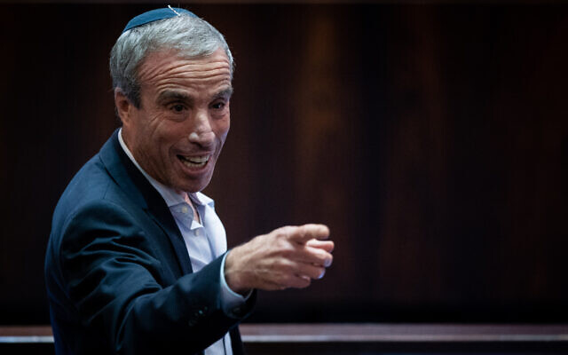 Elazar Stern (Yesh Atid) assiste à une session plénière à la Knesset à Jérusalem, le 6 juillet 2021. (Crédit : Yonatan Sindel/Flash90) Elazar Stern (Yesh Atid) assiste à une session plénière à la Knesset à Jérusalem, le 6 juillet 2021. (Crédit : Yonatan Sindel/Flash90)