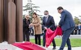 La cérémonie d’inauguration du mémorial du camp d'internement de Noé, le 22 octobre 2021. (Crédit : Georges Méric / Twitter)
