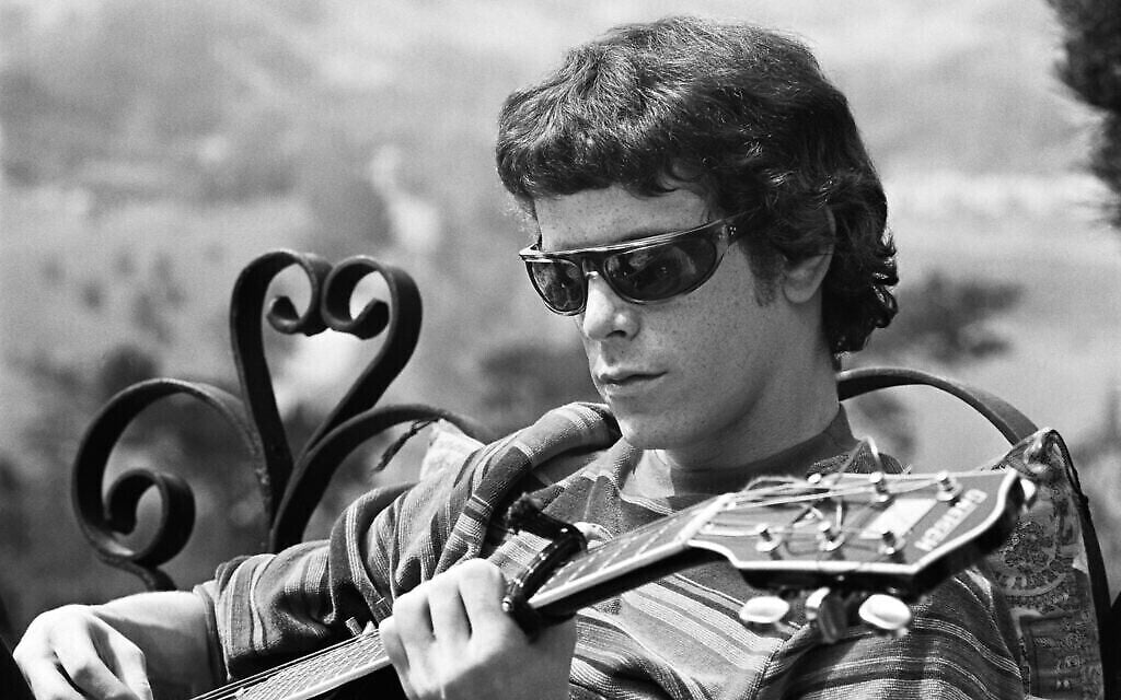 Lou Reed provenant des photos d'archive dans le nouveau documentaire  'The Velvet Underground' par le cinéaste Todd Haynes (Crédit : autorisation Apple TV+)