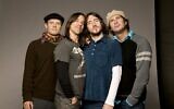Les quatre membres du groupe Red Hot Chili Peppers ont fixé une nouvelle date de concert en Israël pour 2023 (Crédit : autorisation Red Hot Chili Peppers)