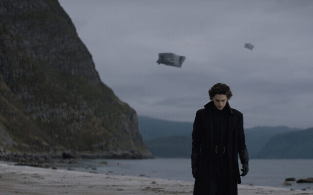 Timothee Chalamet dans le rôle de Paul Atreides dans "Dune". (Crédit : avec l'aimable autorisation de Warner Bros. Pictures et Legendary Entertainment) Timothee Chalamet dans le rôle de Paul Atreides dans "Dune". (Crédit : avec l'aimable autorisation de Warner Bros. Pictures et Legendary Entertainment)