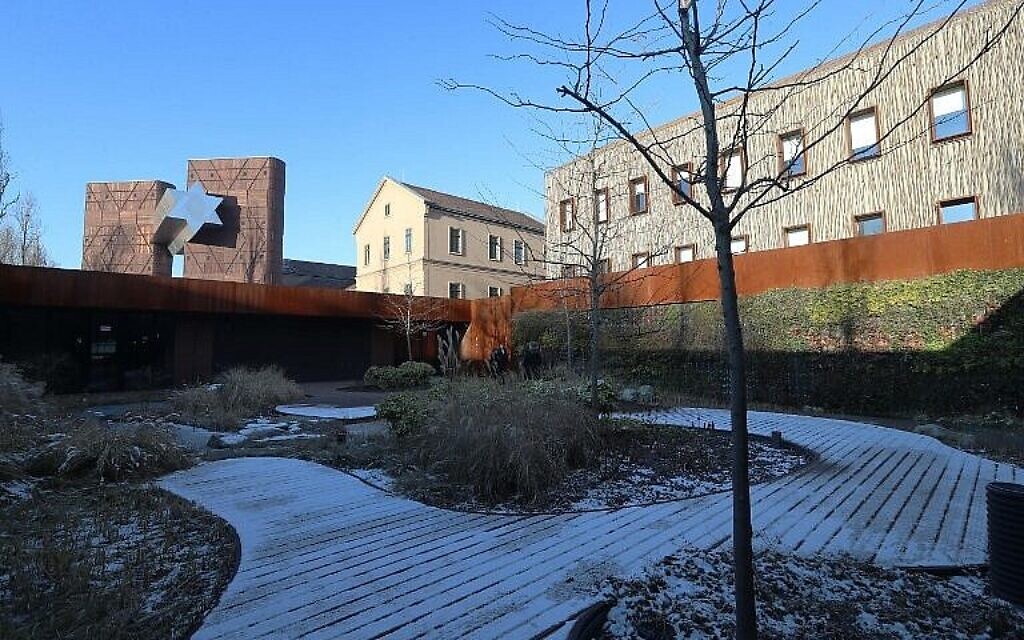 Le nouveau musée de l'Holocauste "House of Fates", installé dans ce qui était l'ancienne gare ferroviaire "Jozsefvarosi", est photographié à Budapest le 21 janvier 2019. (Ferenc Isza/AFP)