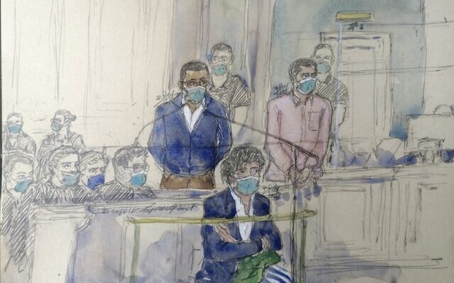 Un croquis du tribunal réalisé le 26 octobre 2021, montre le début du procès contre Yacine Mihoub (g), 31 ans, et Alex Carrimbacus, 25 ans, accusés du meurtre antisémite de Mireille Knoll, une vieille dame juive tuée à son domicile en 2018, à la cour des Assises, à Paris.(Crédit : Benoit PEYRUCQ / AFP) Un croquis du tribunal réalisé le 26 octobre 2021, montre le début du procès contre Yacine Mihoub (g), 31 ans, et Alex Carrimbacus, 25 ans, accusés du meurtre antisémite de Mireille Knoll, une vieille dame juive tuée à son domicile en 2018, à la cour des Assises, à Paris.(Crédit : Benoit PEYRUCQ / AFP)