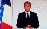 Le président français Emmanuel Macron lors de son allocution télévisée le 9 novembre 2021 depuis l’Elysée, à Paris. (Crédit : Christophe ARCHAMBAULT / AFP)