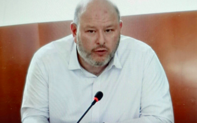 Le député belge Marc Loewenstein (DéFI) au Parlement belge, en juillet 2020. (Crédit : Marc Loewenstein / Facebook)