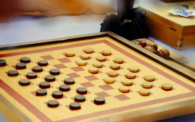 Un jeu de dames. Illustration (Crédit : Pixabay)
