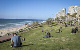 La promenade de Bat Yam, le 4 mars 2017. (Crédit : Issac Harari/Flash90)