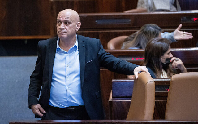Le ministre de la Coopération régionale Issawi Frej à la Knesset de Jéusalem, le 14 juillet 2021. (Crédit : Yonatan Sindel/Flash90) Le ministre de la Coopération régionale Issawi Frej à la Knesset de Jéusalem, le 14 juillet 2021. (Crédit : Yonatan Sindel/Flash90)