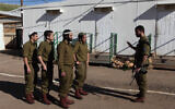 Illustration. Soldats appartenant à l'unité ultra-orthodoxe Netzah Yehuda de Tsahal. (Crédit : Yaakov Naumi/Flash90)