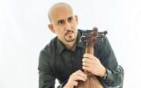 Le joueur d'oud Wassim Odeh, qui se produira le 19 novembre 2021 au Festival d'oud de Jérusalem produit par la Maison de la Confédération de Jérusalem. (Crédit : avec l'aimable autorisation de Hisam Abu Ayoub)