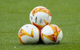 llustration : Les ballons de la finale de l'Europa League sont exposés avant la finale de l'Europa League entre Manchester United et Villarreal à Gdansk, en Pologne, le 26 mai 2021. (Janek Skarzynski, Pool via AP)