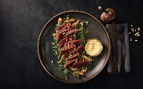 La société israélienne Redefine Meat a développé des produits à base de plantes comme alternative à la viande. (Redefine Meat)