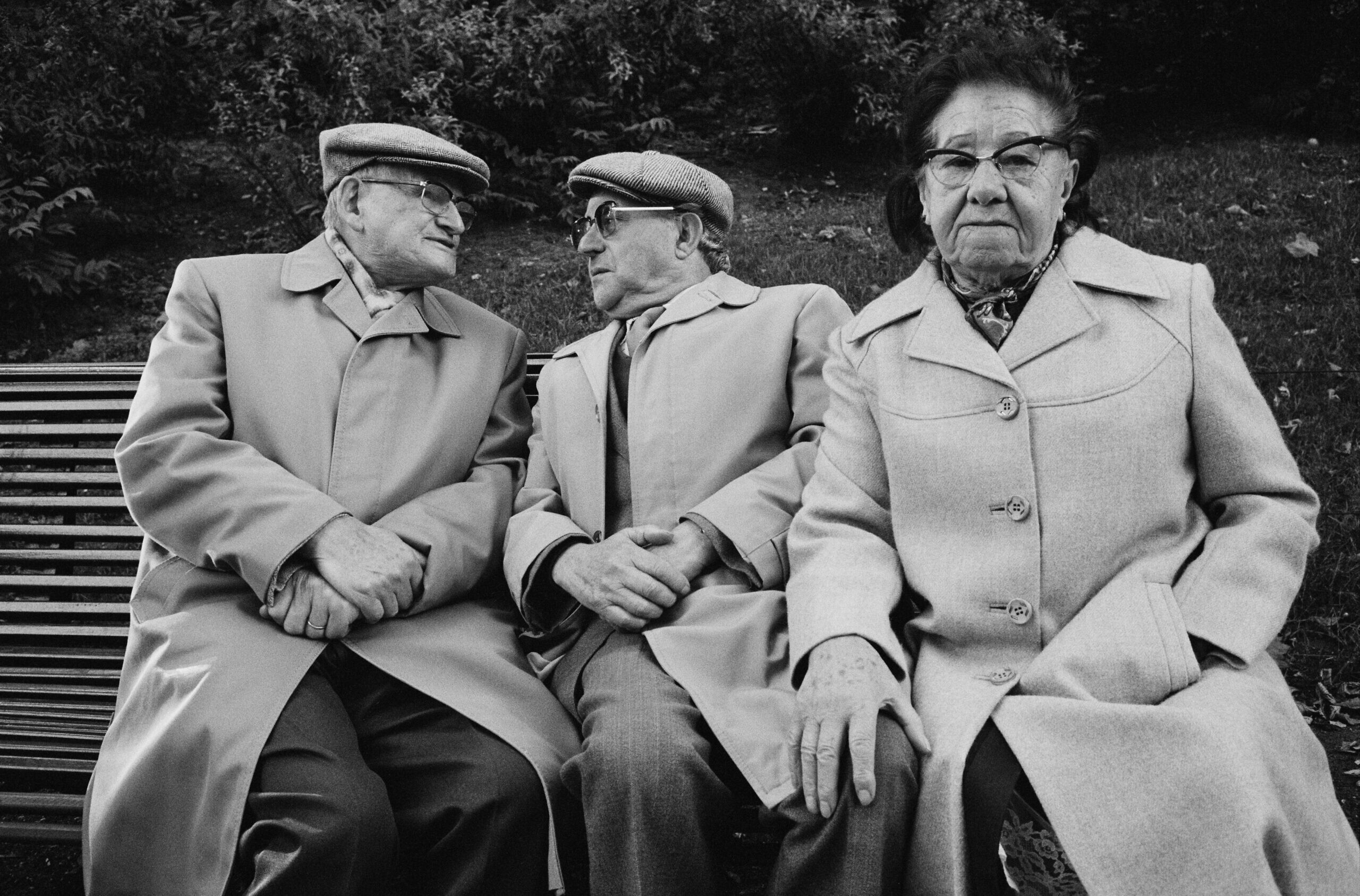 Parc des Buttes-Chaumont, 1983
À droite, Jacques et Hélène Grabstock. (Crédit : Patrick Zachmann / Magnum Photos)
