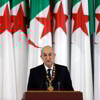 Le président algérien Abdelmadjid Tebboune prononçant un discours lors d'une cérémonie d'inauguration au palais présidentiel, à Alger, en Algérie, le 19 décembre 2019. (Crédit : Toufik Doudou/AP)