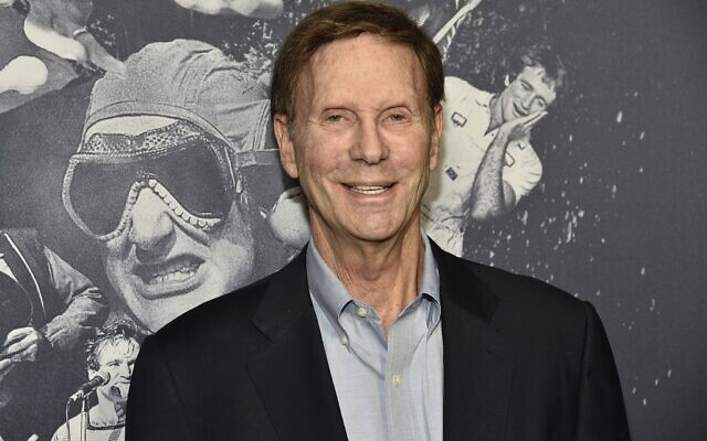 Bob Einstein arrive à la première à Los Angeles de "Robin Williams : Come Inside My Mind" ''Rentrez dans mon esprit" au TCL Chinese Theatre, le 27 juin 2018. (Crédit : Chris Pizzello/Invision/AP) Bob Einstein arrive à la première à Los Angeles de "Robin Williams : Come Inside My Mind" ''Rentrez dans mon esprit" au TCL Chinese Theatre, le 27 juin 2018. (Crédit : Chris Pizzello/Invision/AP)