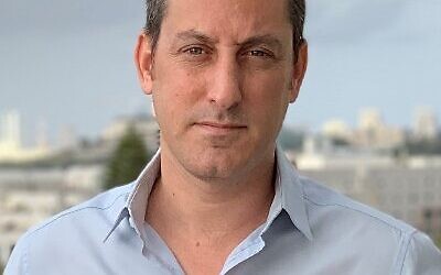 Le journaliste israélien Barak Ravid (Crédit : Twitter)
