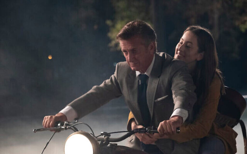 Alana Haim et Sean Penn dans "Licorice Pizza". (Crédit : avec l'aimable autorisation de United Artists)