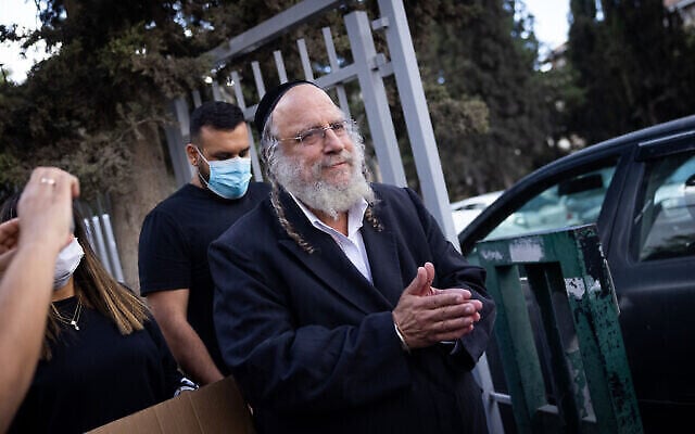 Binyamin Ze'evi devant le tribunal de première instance de Jérusalem le 19 octobre 2021 (Yonatan Sindel/Flash90) Binyamin Ze'evi devant le tribunal de première instance de Jérusalem le 19 octobre 2021 (Yonatan Sindel/Flash90)