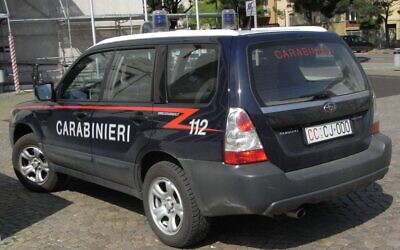 Illustration d'une voiture de police italienne. (Crédit : Wikimedia Commons/CC BY-SA 3.0)