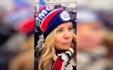Capture d'écran montrant Jenna Ryan, accusée d'être entrée ou restée "sciemment" dans le bâtiment ou le terrain à accès restreint sans autorisation légale et de trouble à l'ordre public au Capitole américain le 6 janvier (Crédit : capture d'écran/ Twitter).
