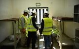 Les travaux de construction entrepris à la prison de Gilboa pour réparer les défaillances qui avaient entraîné une évasion spectaculaire, le 2 janvier 2022. (Crédit : Service israélien des prisons)