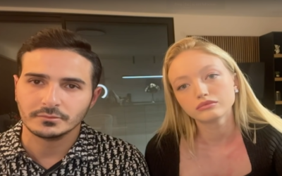 L'escroc israélien Shimon Hayut et le mannequin israélien Kate Konlin parlent avec Inside Edition, le 21 février 2022. (Capture d'écran/YouTube via Inside Edition)