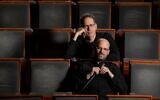 Zohar Sharon, à gauche et Roi Oppenheim de The Revolution Orchestra, interprètent actuellement "The Roosters -- The Remix" sur plusieurs dates en mars 2022 (Avec l'aimable autorisation de The Revolution Orchestra)